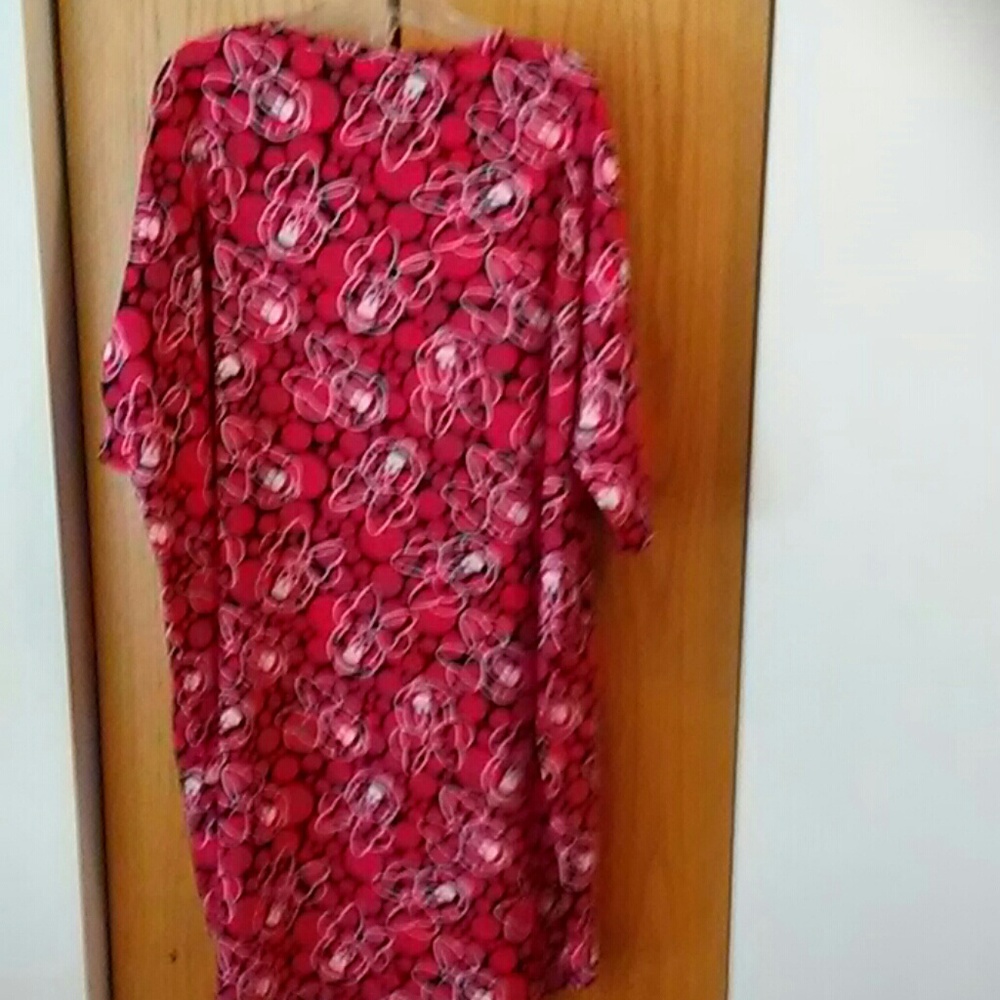 Lularoe Top - Picture 2 of 3
